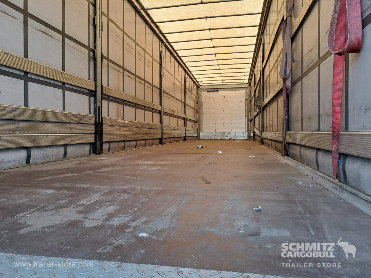 Schmitz Cargobull Curtainsider Standard Getränke 