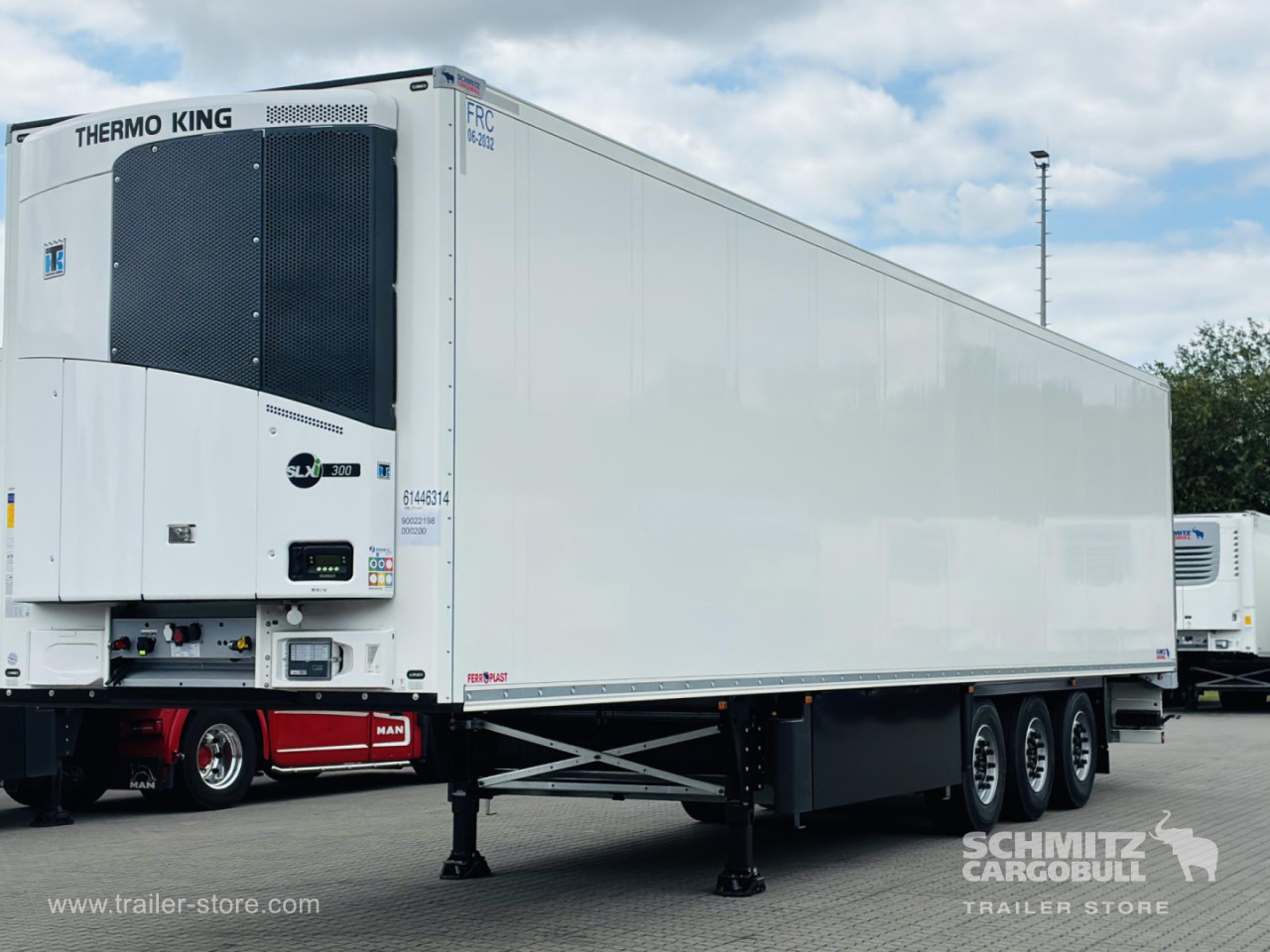 Schmitz Cargobull Tiefkühler Standard Doppelstock Trennwand 