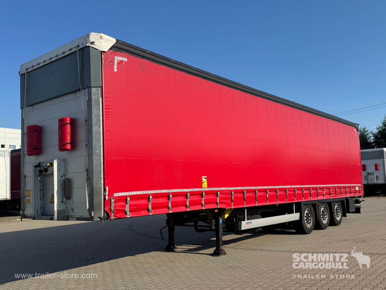 Schmitz Cargobull Curtainsider Mega 