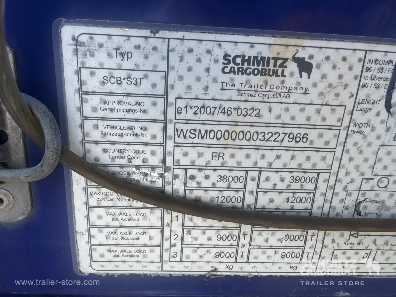 Schmitz Cargobull Semitrailer Curtainsider Mega 