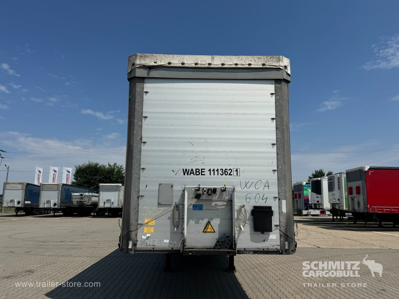 Schmitz Cargobull Curtainsider Mega 