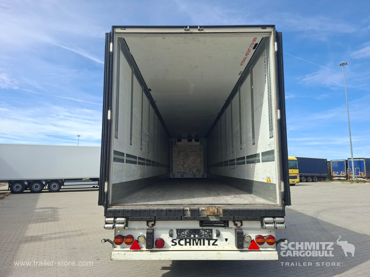 Schmitz Cargobull Mélyh?t? koffer Szabvány 