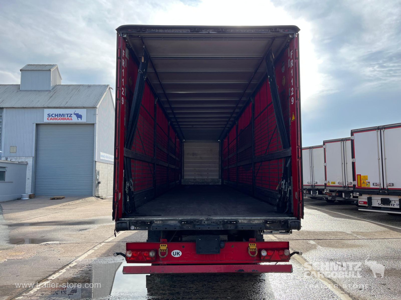 Schmitz Cargobull Curtainsider Standard 