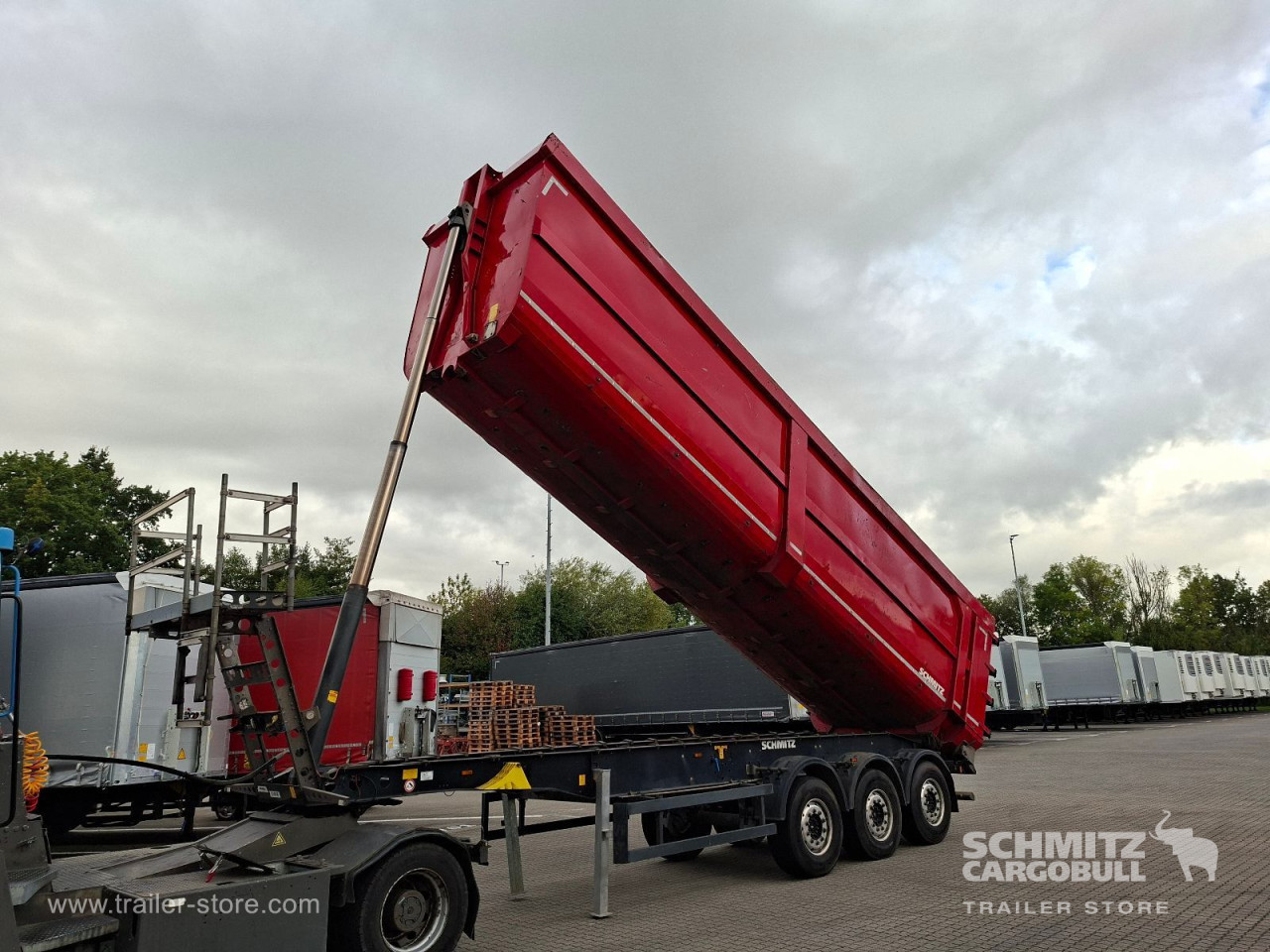 Schmitz Cargobull Kipper Stahlrundmulde 53m³ 