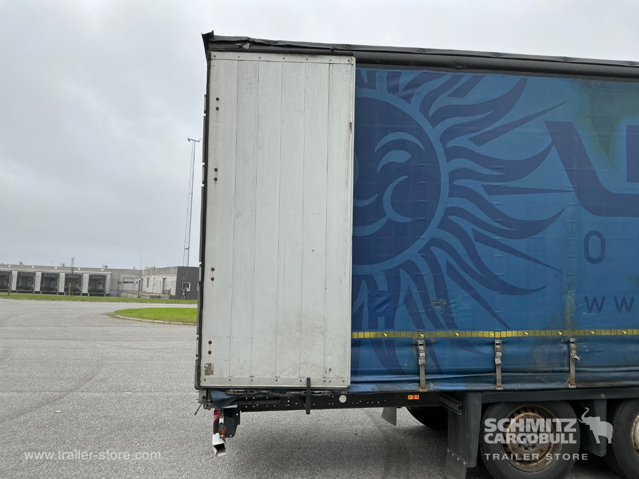 Schmitz Cargobull Curtainsider Mega 