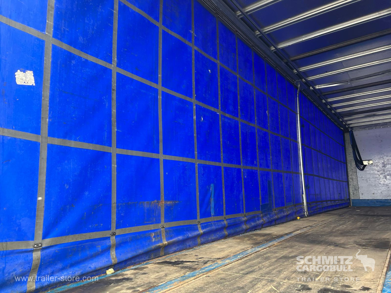MONTRACON Curtainsider Standard UK 