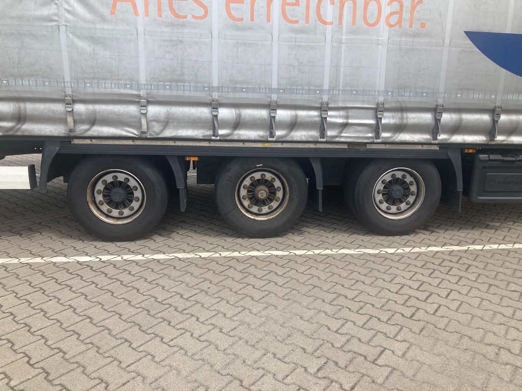  Mega Liner 