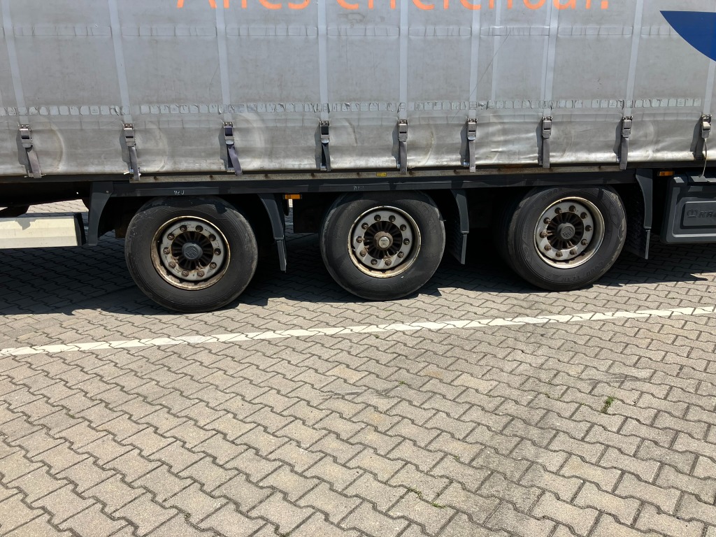  Mega Liner 