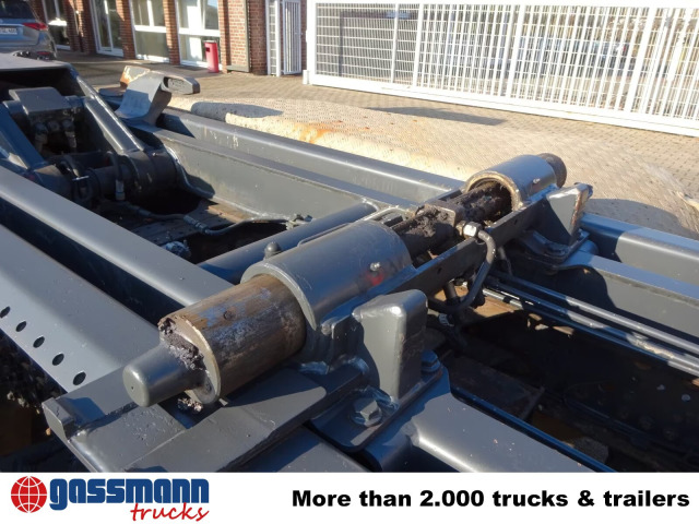 Iveco AT260S40 6x2, Lenk-/Liftachse 