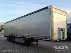 Schmitz Cargobull Curtainsider Standard Getränke 