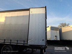 Schmitz Cargobull Curtainsider Standard Getränke 