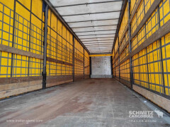 Schmitz Cargobull Curtainsider Standard 