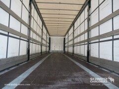 Schmitz Cargobull Curtainsider Coil 