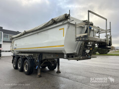 Schmitz Cargobull Tipper Steel half pipe body 