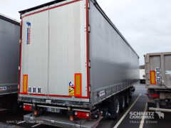 Schmitz Cargobull Semitrailer Curtainsider Standard Hayon 