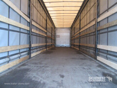 Schmitz Cargobull Curtainsider Mega Getränke 