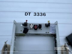 Schmitz Cargobull Curtainsider Standard , Folding wall right 