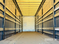 Schmitz Cargobull Curtainsider Coil Getränke 