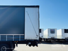 Schmitz Cargobull Curtainsider Coil Getränke 
