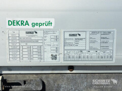 Schmitz Cargobull Curtainsider Coil Getränke 