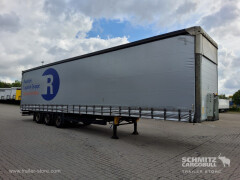 Schmitz Cargobull Curtainsider Mega Getränke 