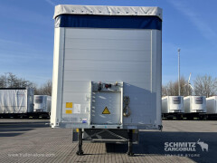 Schmitz Cargobull Curtainsider Standard Getränke 