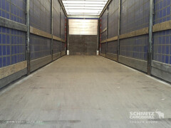 Schmitz Cargobull Semitrailer Curtainsider Standard Hayon 
