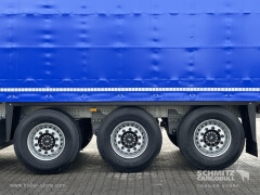 Schmitz Cargobull Curtainsider Standard Getränke 