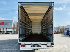 Schmitz Cargobull Curtainsider Mega Getränke 