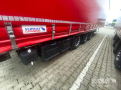 Schmitz Cargobull Curtainsider Mega 