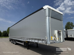 Schmitz Cargobull Curtainsider Mega Getränke 