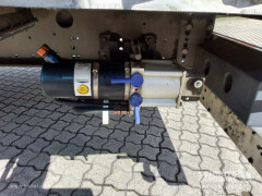 Schmitz Cargobull Curtainsider Mega Getränke 