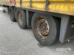 Schmitz Cargobull Curtainsider Mega 