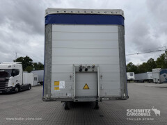 Schmitz Cargobull Curtainsider Standard Getränke 