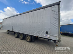 Schmitz Cargobull Curtainsider Mega Getränke 