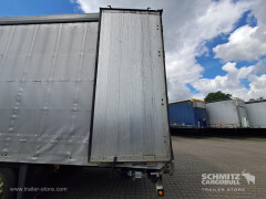 Schmitz Cargobull Curtainsider Mega Getränke 