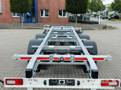 Schmitz Cargobull Zentralachsanhänger Wechselfahrgestell 