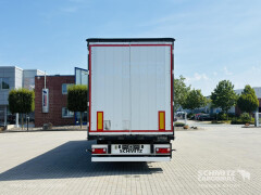 Schmitz Cargobull Curtainsider Standard Getränke 