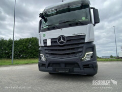 Mercedes Benz Tractor unit 