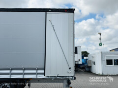 Schmitz Cargobull Curtainsider Mega Getränke 