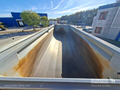 Schmitz Cargobull Tipper Steel half pipe body 24m³ 