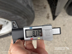 Schmitz Cargobull Reefer Meat hanging system 